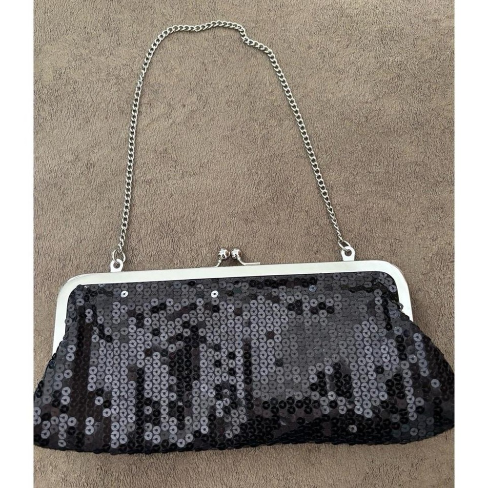 Ann Taylor Loft‎ black sequined clutch with kiss lock closure